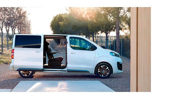 nueva Opel Zafira Life doble puertas correderas